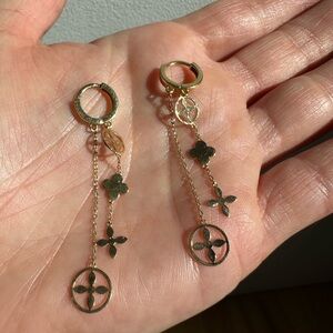 Vintage 14k Gold Floral Dangle Huggie Earrings